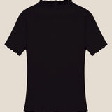 Blusa Gola Alta Verbena Preta. Compre online moda sustentável e atemporal na Minimadeia. Roupas femininas estilosas, básicas e sustentáveis. Foto produto still 01