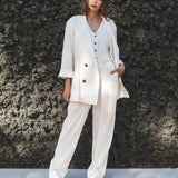 Blazer Alfaiataria Sândalo de Linho e Viscose FSC™ Branco Off White. Compre online moda sustentável e atemporal na Minimadeia, marca slow fashion de roupas femininas. Foto produto 19