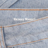 Calça Jeans Skinny Azul Claro Eco Denim™. Compre online moda sustentável e atemporal na Minimadeia. Roupas femininas estilosas, básicas e sustentáveis. Foto produto 07