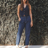 Calça Jeans Slouchy Cacau Azul Escuro Eco Denim™. Compre online moda sustentável e atemporal na Minimadeia. Roupas femininas estilosas, básicas e sustentáveis. Foto produto SET25 02