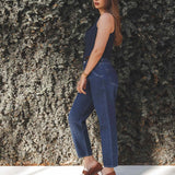 Calça Jeans Slouchy Cacau Azul Escuro Eco Denim™. Compre online moda sustentável e atemporal na Minimadeia. Roupas femininas estilosas, básicas e sustentáveis. Foto produto SET25 05