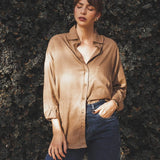 Camisa Oversized Cupuaçu de Linho e Viscose FSC™ Marrom Claro. Compre online moda sustentável e atemporal na Minimadeia, marca slow fashion de roupas femininas sustentáveis. Foto produto MAI25 07