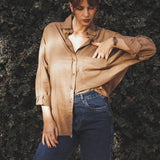 Camisa Oversized Cupuaçu de Linho e Viscose FSC™ Marrom Claro. Compre online moda sustentável e atemporal na Minimadeia, marca slow fashion de roupas femininas sustentáveis. Foto produto MAI25 09