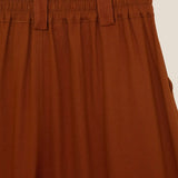 Calça Pantalona de Alfaiataria em Linho e Viscose FSC™ Graviola Terracota. Compre online moda sustentável e atemporal na Minimadeia. Roupas femininas estilosas, básicas e sustentáveis. Foto produto still 03