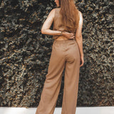 Calça Pantalona de Alfaiataria em Linho e Viscose FSC™ Graviola Marrom Claro. Compre online moda sustentável e atemporal na Minimadeia. Roupas femininas estilosas, básicas e sustentáveis. Foto produto 06