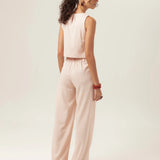 Calça Alfaiataria Pantalona Graviola de Linho e Viscose FSC™ Bege Claro. Compre online moda sustentável e atemporal na Minimadeia, marca slow fashion de roupas femininas. Foto produto MAR26 04
