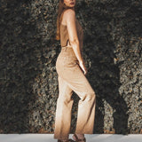 Calça Jeans Reta Araçá Marrom Claro Eco Denim™. Compre online moda sustentável e atemporal na Minimadeia, marca slow fashion de roupas femininas sustentáveis. Foto produto MAI25 15