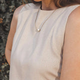 Regata Alfaiataria Angico de Linho e Viscose FSC™ Bege Claro. Compre online moda sustentável e atemporal na Minimadeia, marca slow fashion de roupas femininas. Foto produto JUL25 12