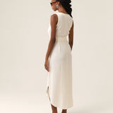 Vestido Midi em Linho & Viscose FSC™ Gabiroba Branco Off White. Compre online moda sustentável e atemporal na Minimadeia. Roupas femininas estilosas, básicas e sustentáveis. Foto produto 06