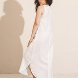 Vestido Midi em Linho & Viscose FSC™ Branco Off White. Compre online moda sustentável e atemporal na Minimadeia. Roupas femininas estilosas, básicas e sustentáveis. Foto produto 04