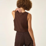 Colete Alfaiataria de Linho e Viscose FSC™ Calêndula Marrom Escuro. Compre online moda sustentável e atemporal na Minimadeia, marca slow fashion de roupas femininas. Foto produto ABR25 07
