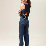 Calça Jeans Reta Mandacaru Azul Escuro Eco Denim™. Compre online moda sustentável e atemporal na Minimadeia, marca slow fashion de roupas femininas. Foto produto MAR26 06