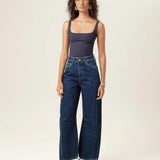Calça Jeans Balloon Baobá Azul Escuro Eco Denim™. Compre online moda sustentável e atemporal na Minimadeia, marca slow fashion de roupas femininas. Foto produto MAR26 01