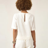 Blusa Alfaiataria Tulipa de Linho e Viscose FSC™ Branca Off White. Compre online moda sustentável e atemporal na Minimadeia, marca slow fashion de roupas femininas. Foto produto ABR25 06