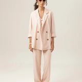 Blazer Alfaiataria Sândalo de Linho e Viscose FSC™ Rosa Claro. Compre online moda sustentável e atemporal na Minimadeia, marca slow fashion de roupas femininas. Foto produto MAR26 01