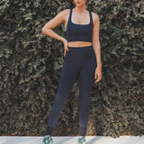 Calça Legging Flora Seamless Azul Escuro Athleisure. Compre online moda sustentável e atemporal na Minimadeia, marca slow fashion de roupas femininas. Foto produto SET25 01