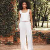 Calça Alfaiataria Pantalona Agave em Viscose FSC™ Branca Off White. Compre online moda sustentável e atemporal na Minimadeia, marca slow fashion de roupas femininas. Foto produto DEZ25 01