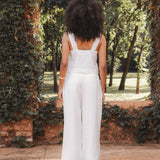 Calça Alfaiataria Pantalona Agave em Viscose FSC™ Branca Off White. Compre online moda sustentável e atemporal na Minimadeia, marca slow fashion de roupas femininas. Foto produto DEZ25 03