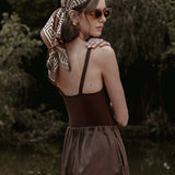 Calça Pantacourt Ipê em Algodão BCI™ Marrom Escuro. Compre online moda sustentável e atemporal na Minimadeia, marca slow fashion de roupas femininas. Foto produto SET26 07