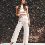 Calça Jeans Reta Bege Natural Eco Denim™. Compre online moda sustentável e atemporal na Minimadeia. Roupas femininas estilosas, básicas e sustentáveis. Foto produto 01